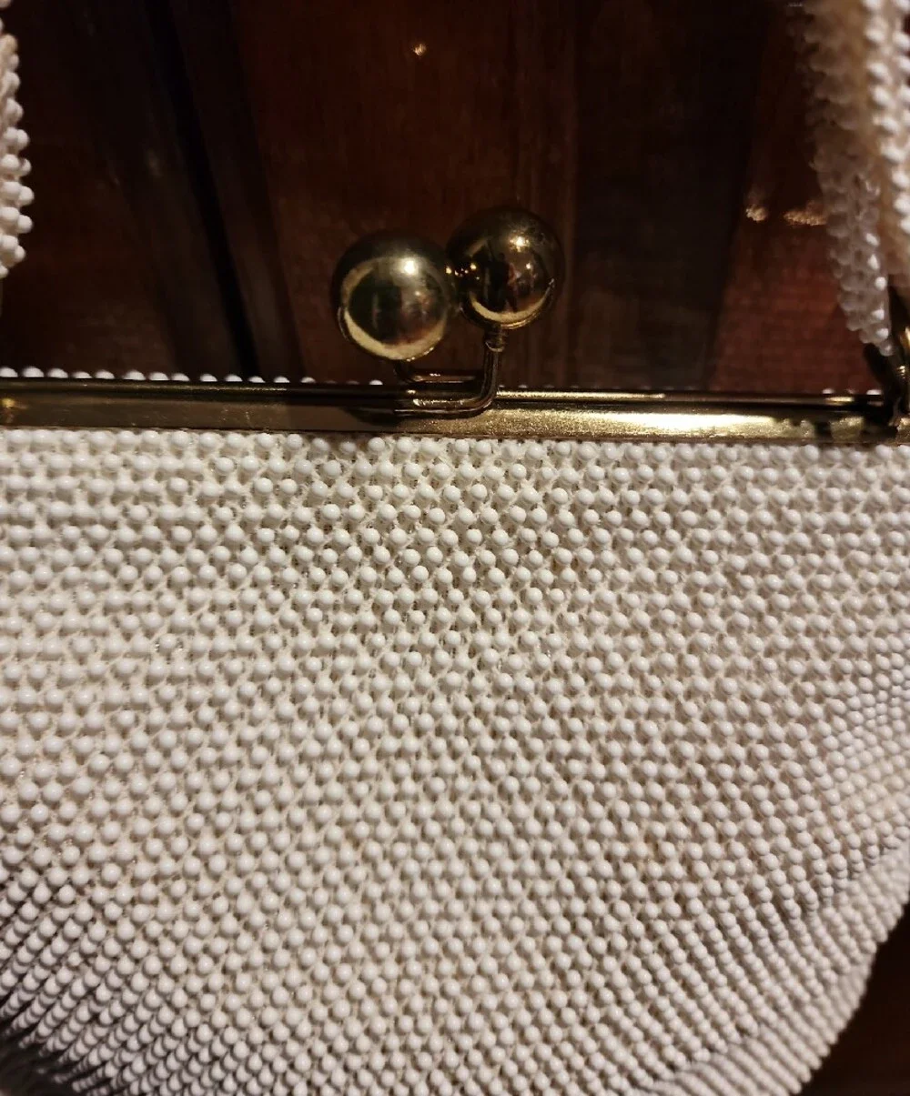 Vintage White Beaded Evening Handbag - Classic Feminine Style